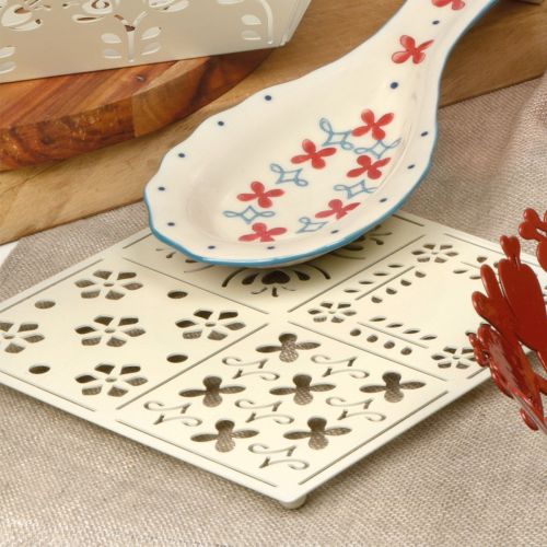 Sottopentola in ferro 18 x 18 cm colore avorio