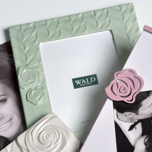 Cornice con rose piccola