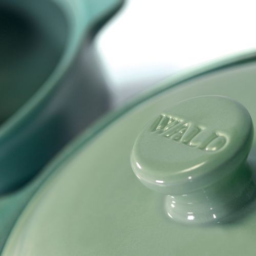 Pentola naturale in terra sana colore verde